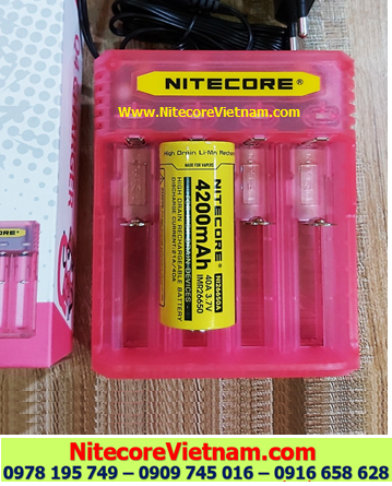 Nitecore Q4 (Bộ sạc 04 Khe Sạc kèm sẳn 01 pin SẠC NITECORE IMR26650A 4200mAh dòng xả 40A lithium 3.7v) chính hãng